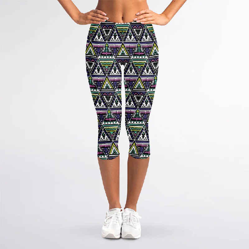 Colorful Geometric Native Navajo Print Women's Capri Leggings Chic Printed Yoga Pants