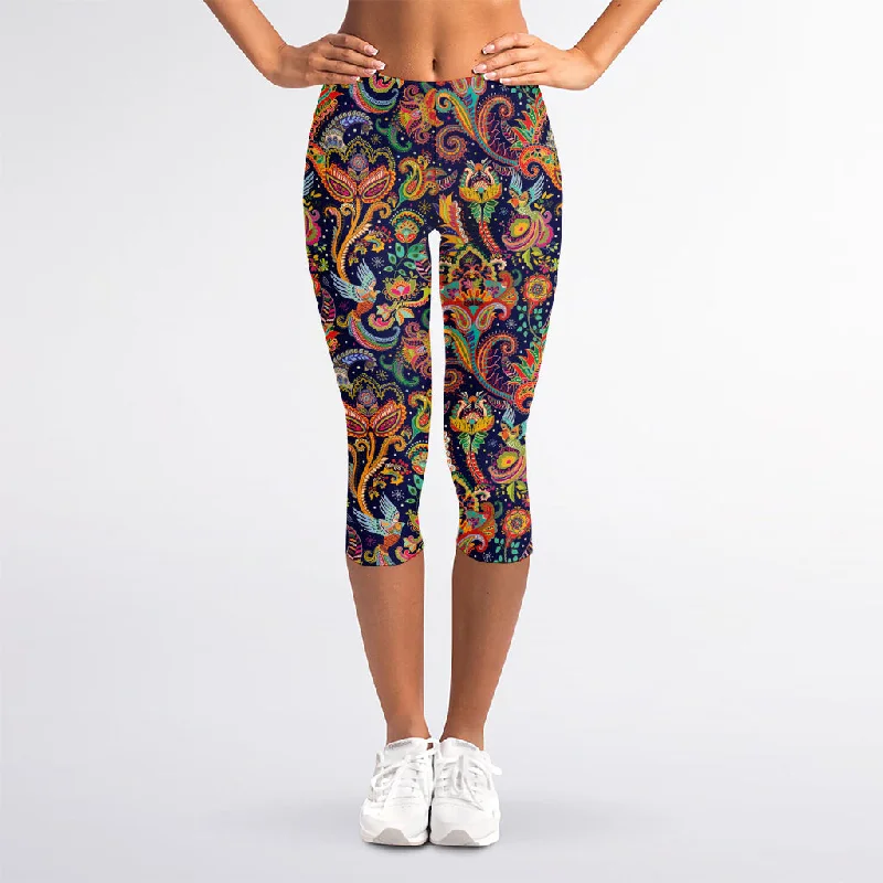 Colorful Indian Paisley Pattern Print Women's Capri Leggings Elegant Velvet Leggings