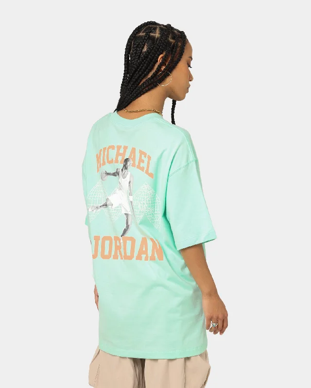 Jordan Women's Heritage Oversized Graphic T-Shirt Mint Foam Chenille Blend Fleece Blend Nylon Blend