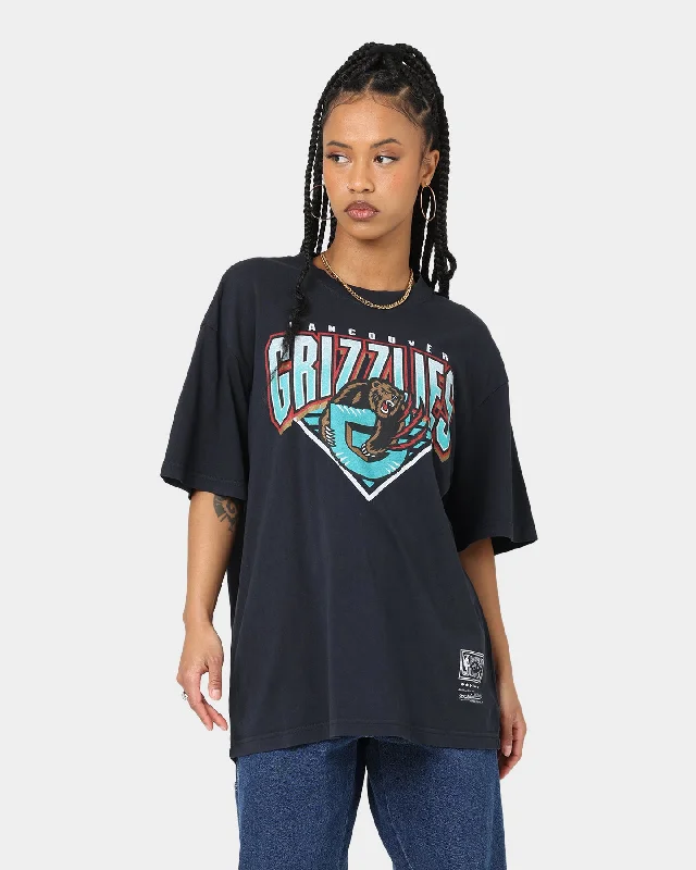 Mitchell & Ness Vancouver Grizzlies Metallic Shadow T-Shirt Faded Black Collared Crew Neck Turtle Neck