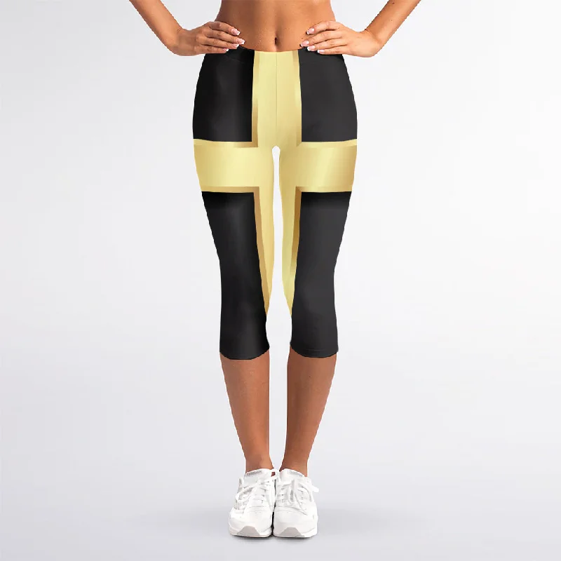 Classic Golden Cross Print Women's Capri Leggings Trendy Seamless Fit Leggings