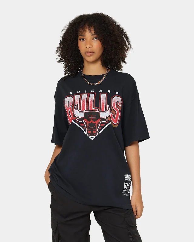 Mitchell & Ness Chicago Bulls Metallic Shadow T-Shirt Faded Black Iron Safe Non-Iron Wrinkle Free