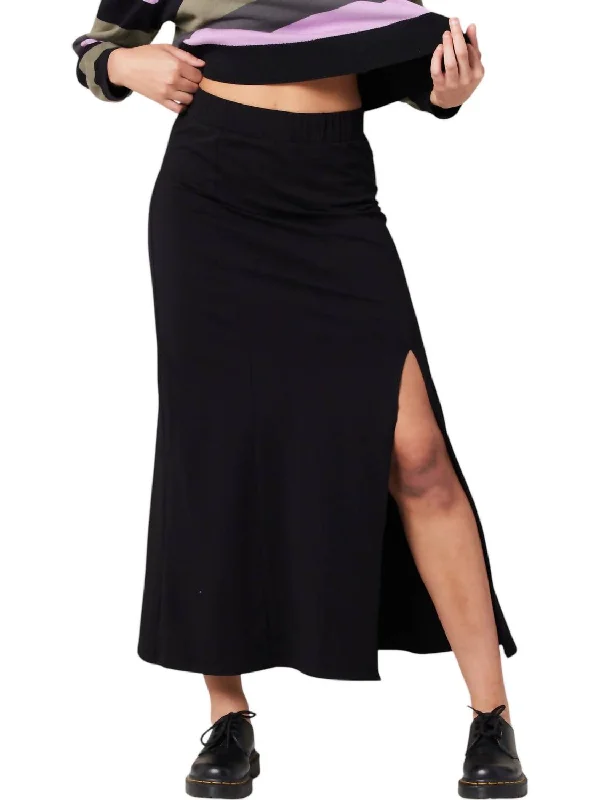 Perla Skirt In Black silk skirt smooth